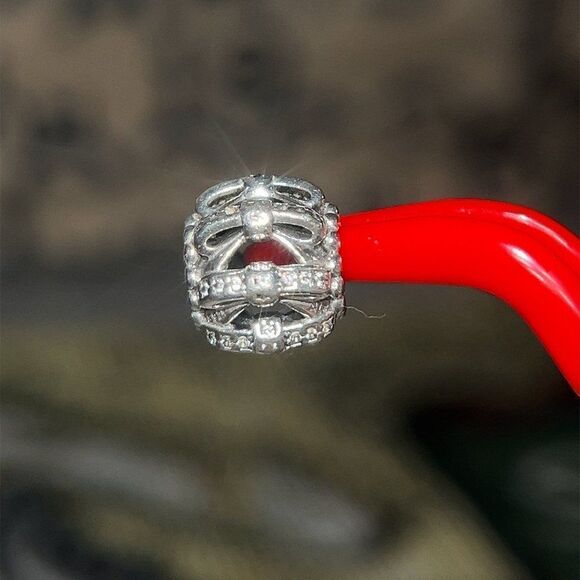 Pandora Cz Bow Round Charm - Picture 2 of 4